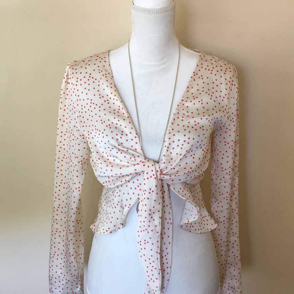 Dress Forum • Front tie crop top. Medium